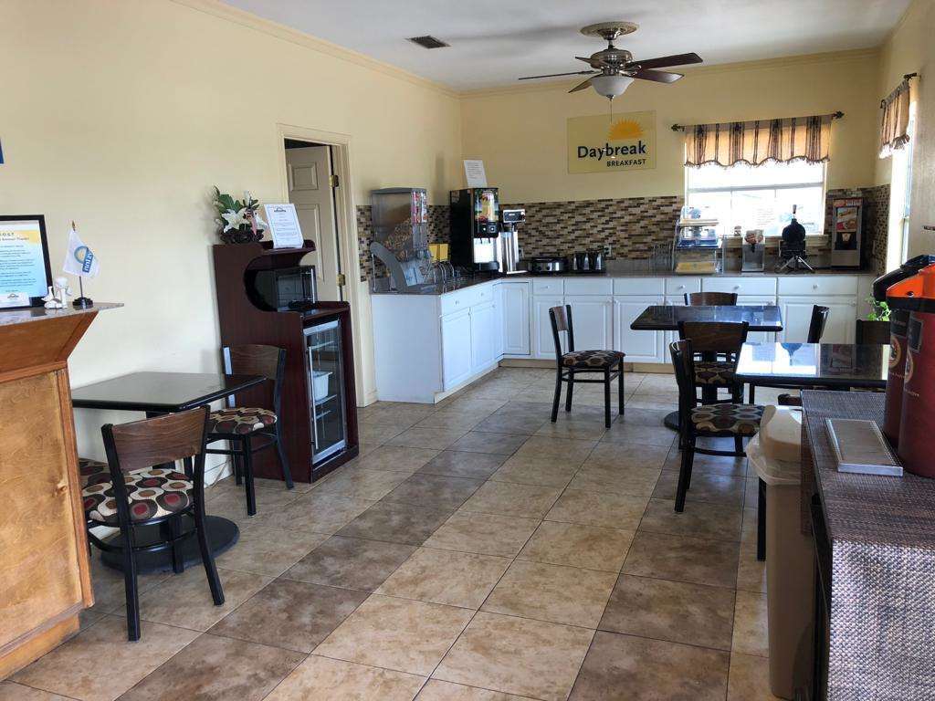 Days Inn By Wyndham Gainesville Comodidades foto